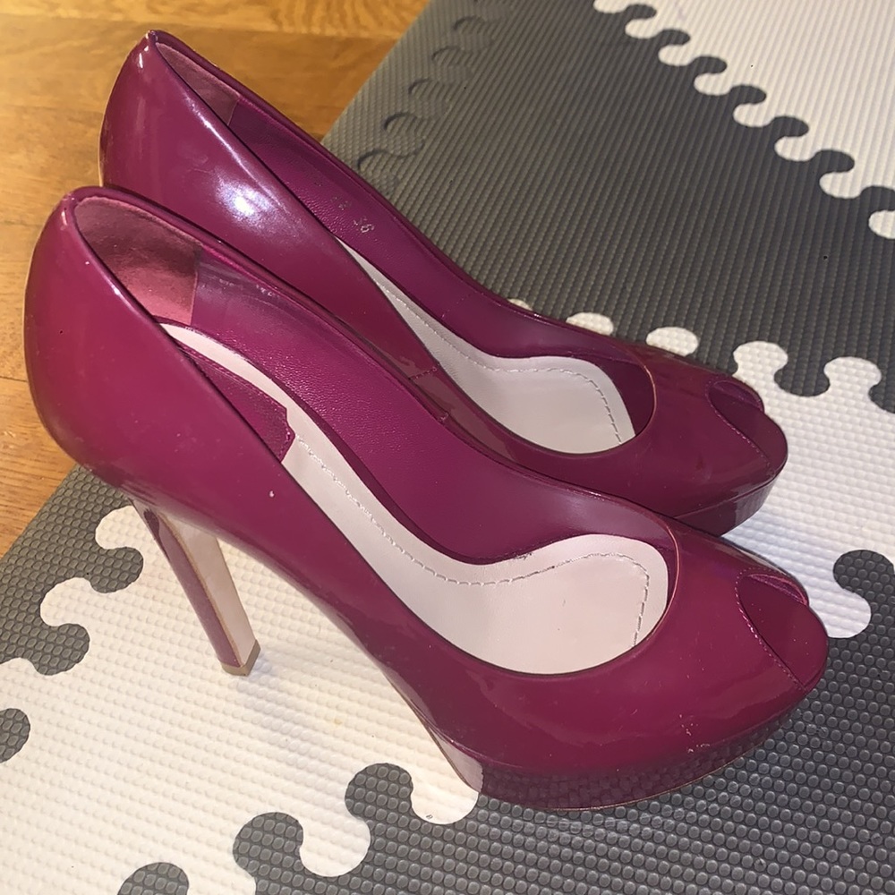 Burgundy Dior Peep Toe Pumps! - Picture 3 of 9